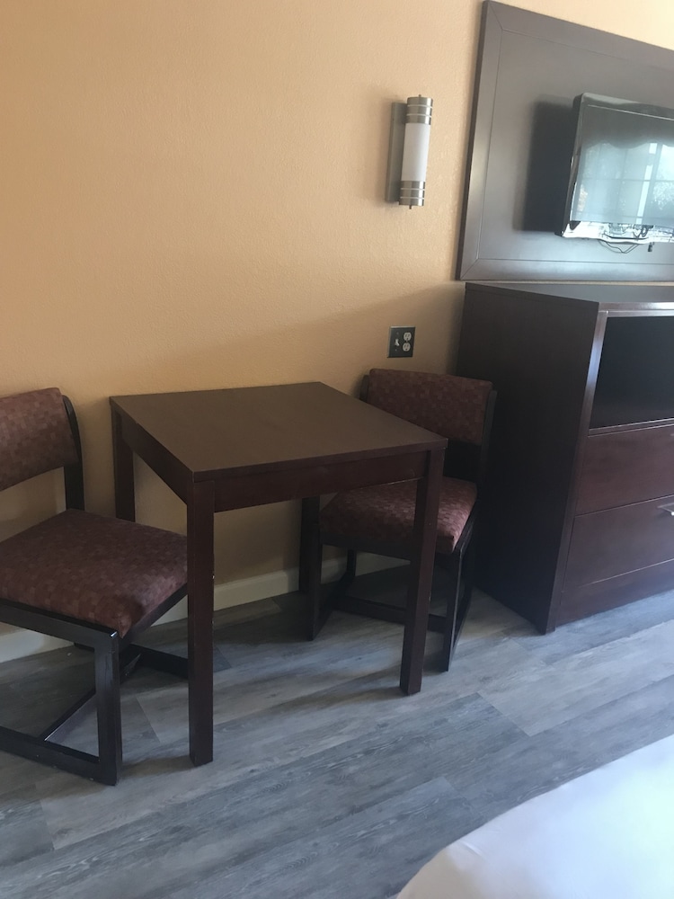 Country Inn Sonora 36/59