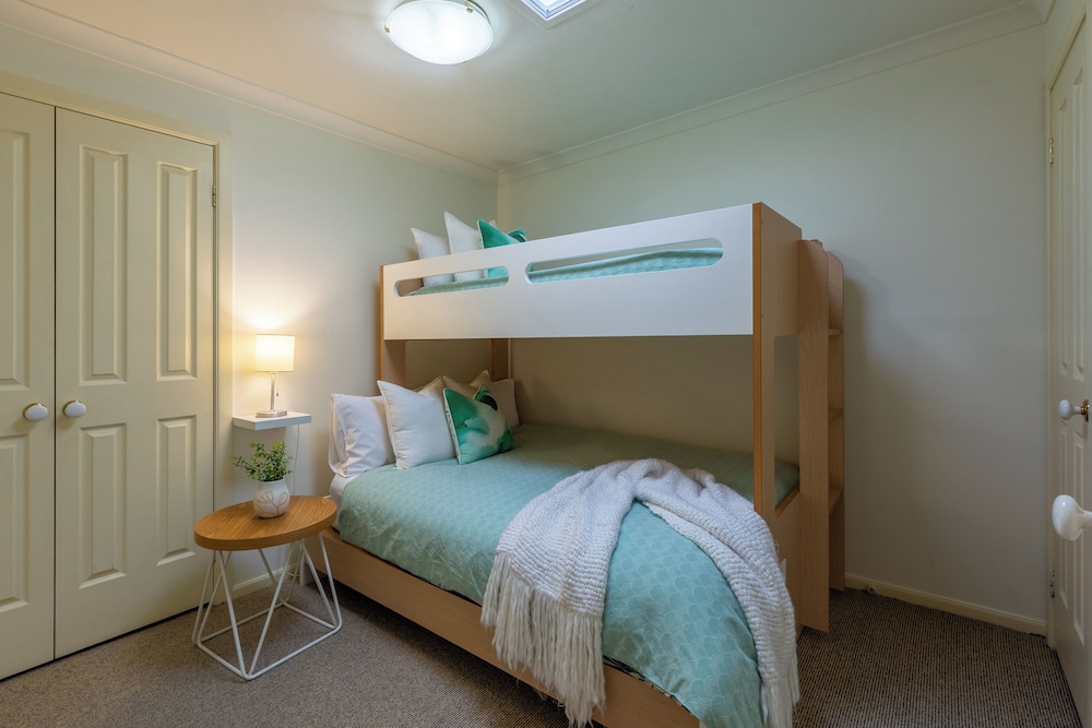 Lifestyle Apartments At Ferntree 24/66