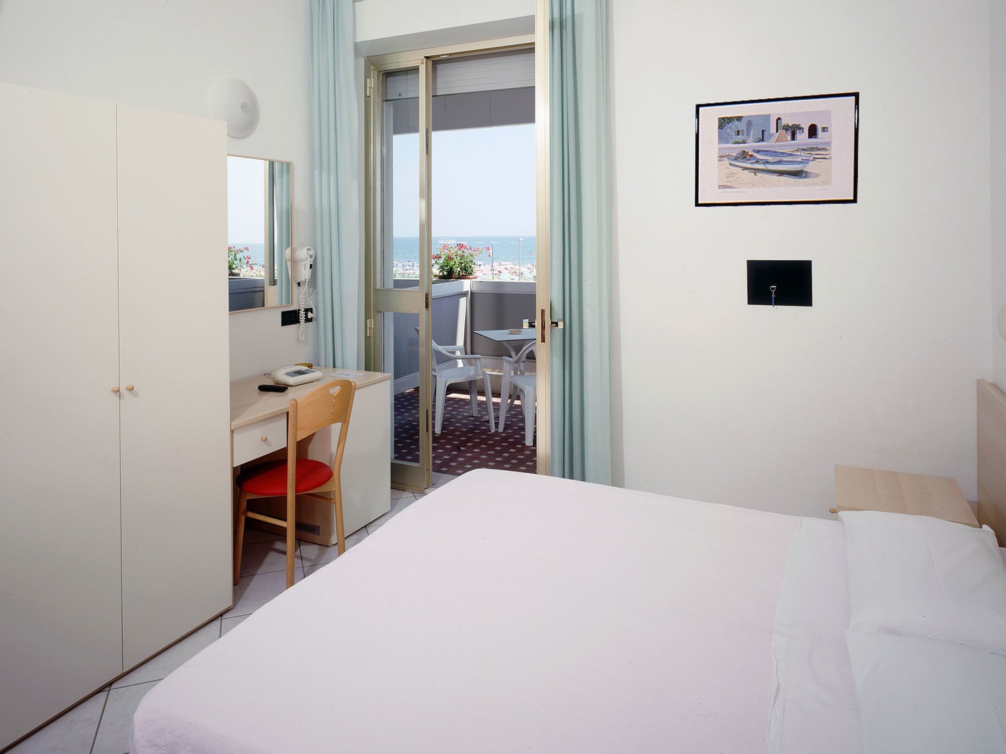 SUPERIOR, DOUBLE OR TWIN BED, SEA VIEW