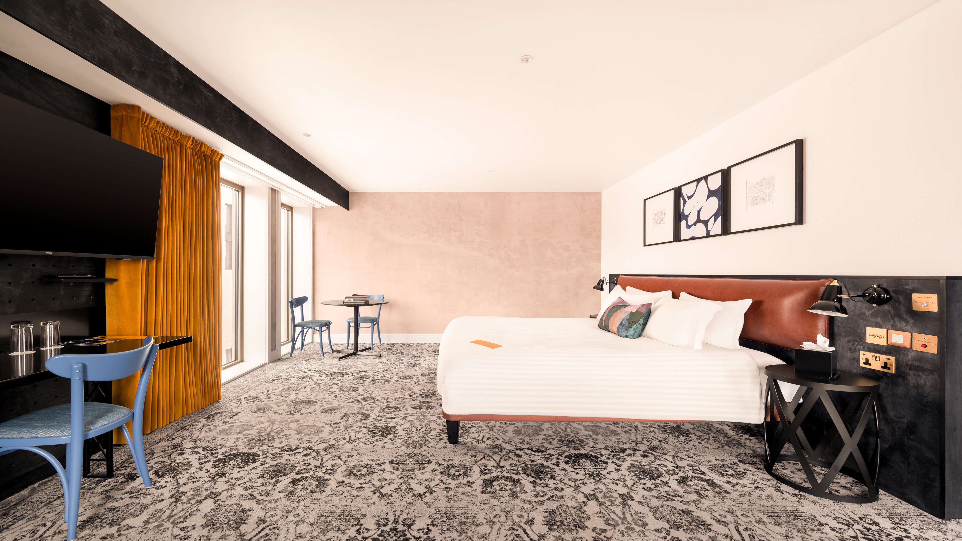 Suite, King Bed