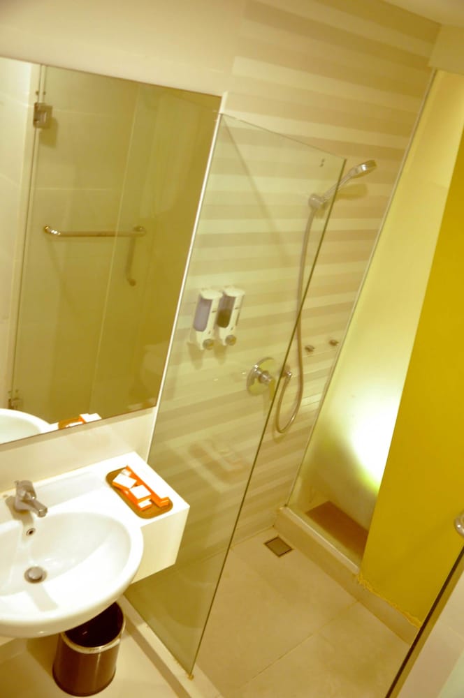 HOTEL EVERBRIGHT AMBON 14/26