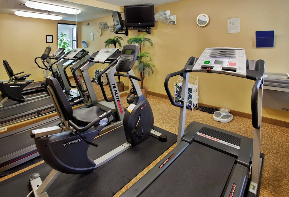Holiday Inn Express Suites St Louis West Fenton 43/65