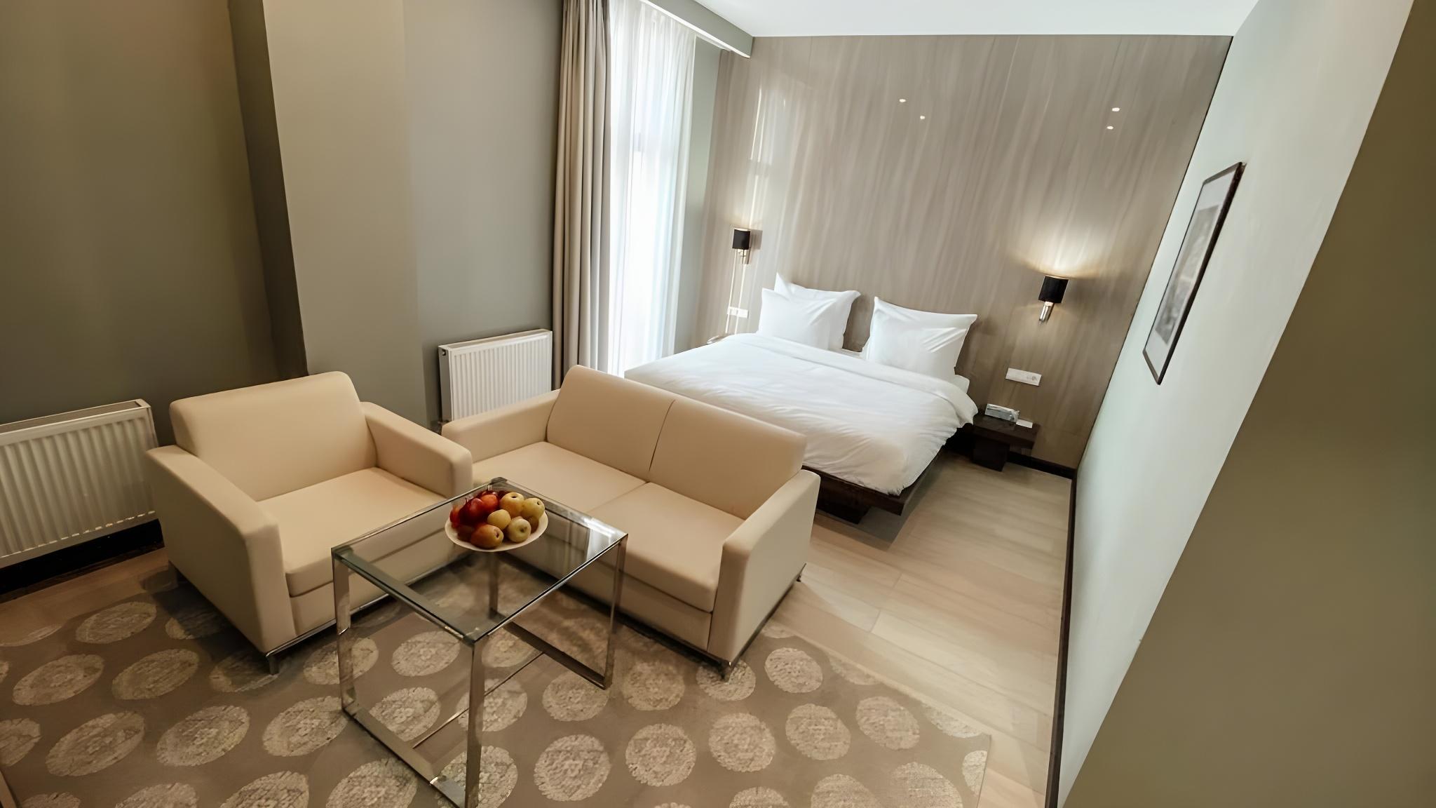 Resident City Hotel 34/61