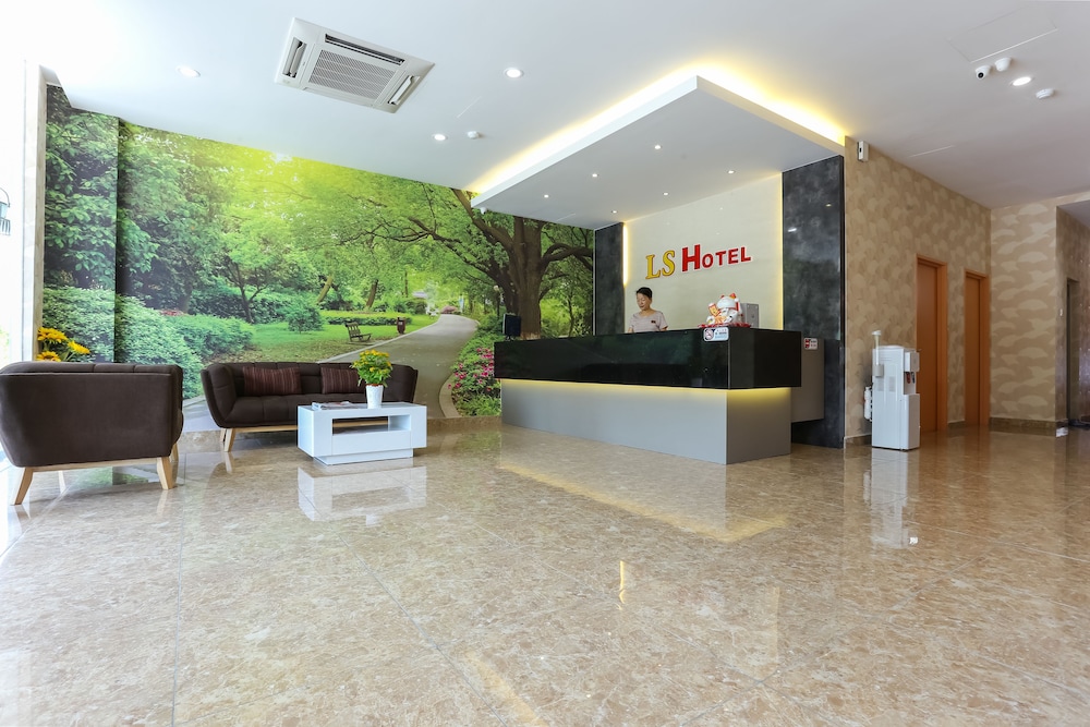 Ls Hotel 7/33
