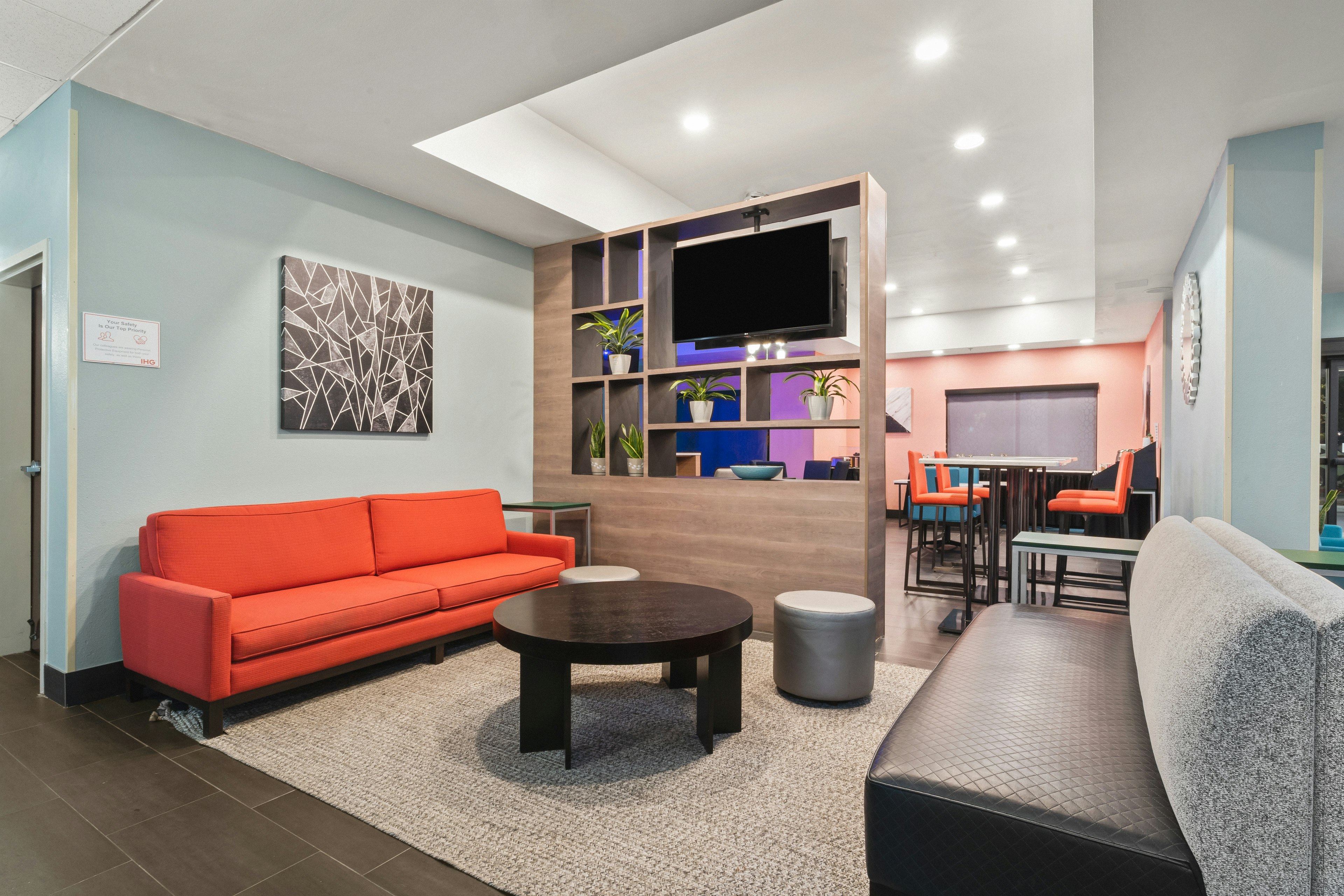 Holiday Inn and Suites Bothell an IHG Hotel (ex. Red Lion Inn & Suites) 7/13