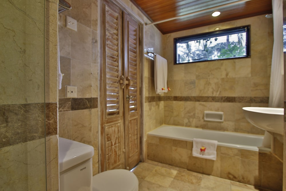 The Jayakarta Lombok Beach Resort and Spa 42/72