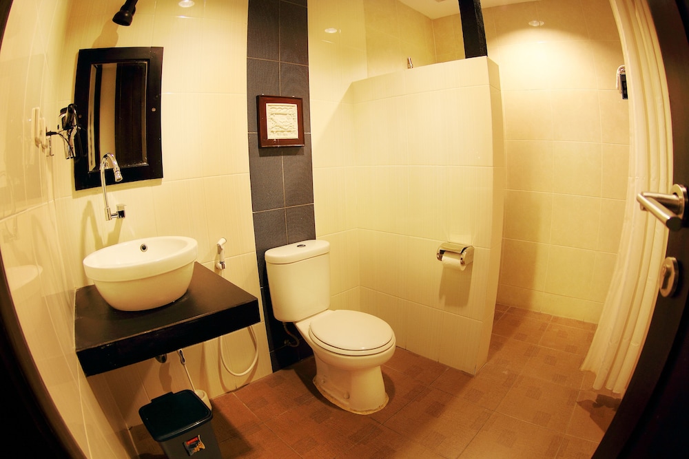 Puri Chorus Hotel 15/57