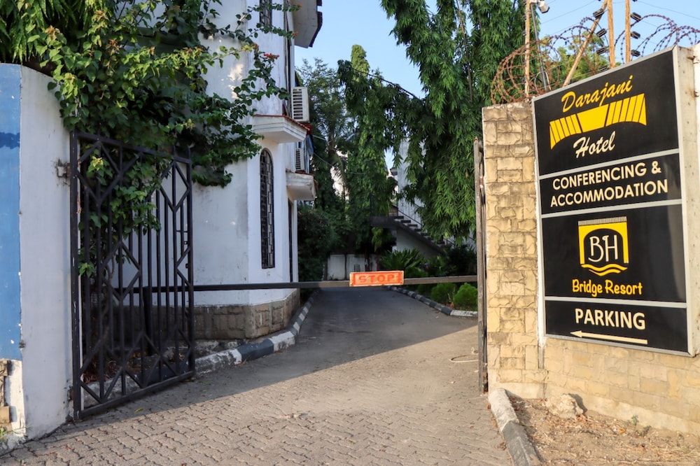 Darajani Hotel Ltd 34/50