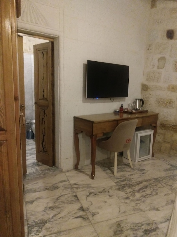 Crassus Cave Hotel 39/50
