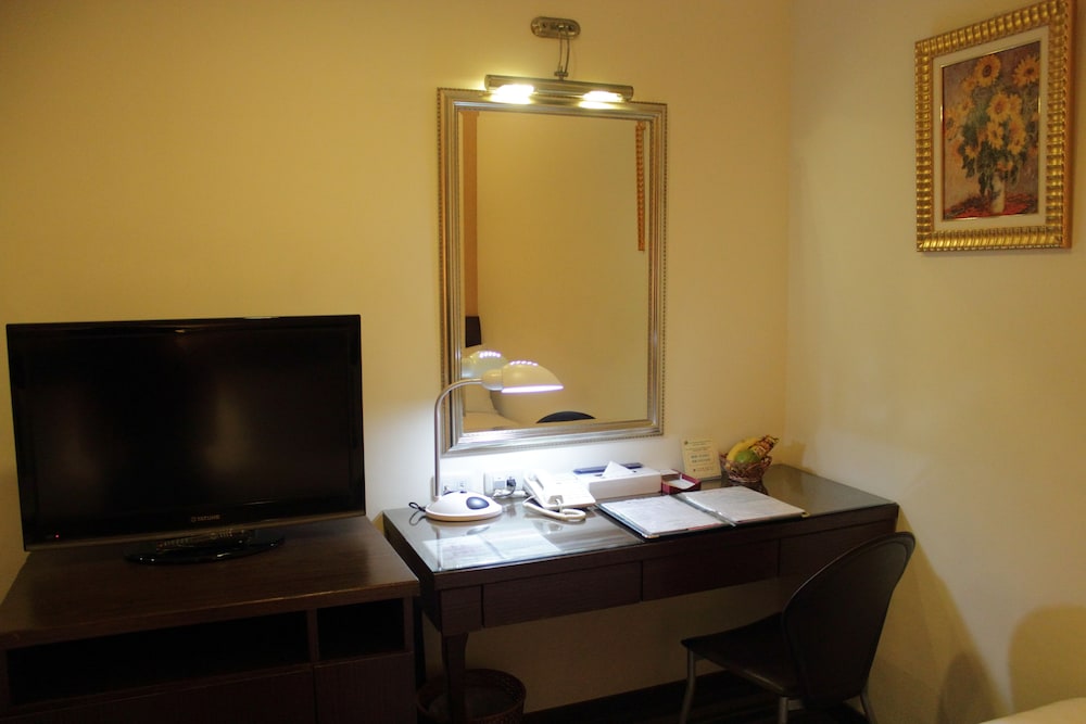 Cultural Trust Hotel 21/27