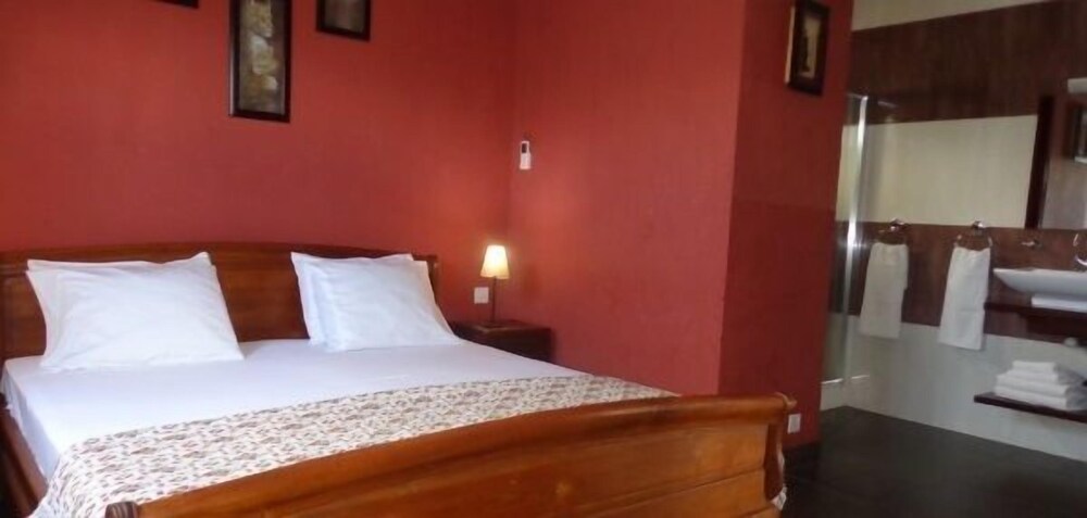 2 BEDROOMS, APARTMENT, TERRACE