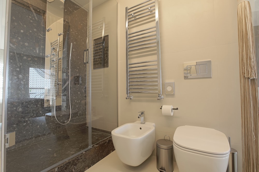 Hedoné Design Experience B&B 46/50