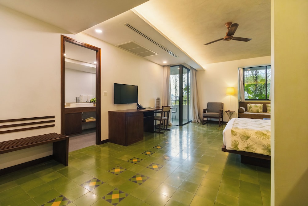 Penh House Hotel 41/74