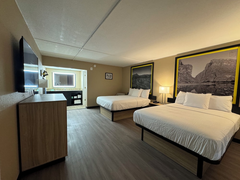 Super 8 by Wyndham Corpus Christi Airport 15/51