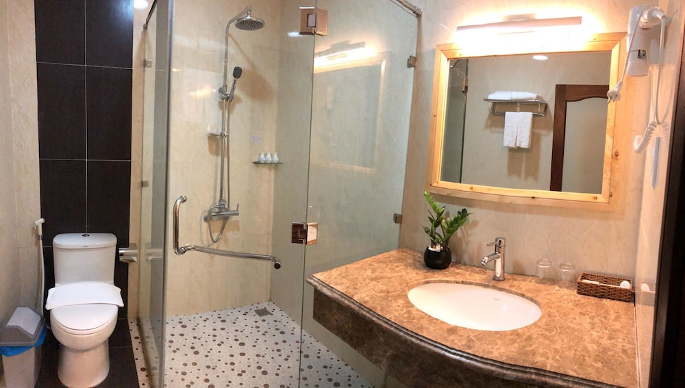 Ngoc Chau Hotel 9/60