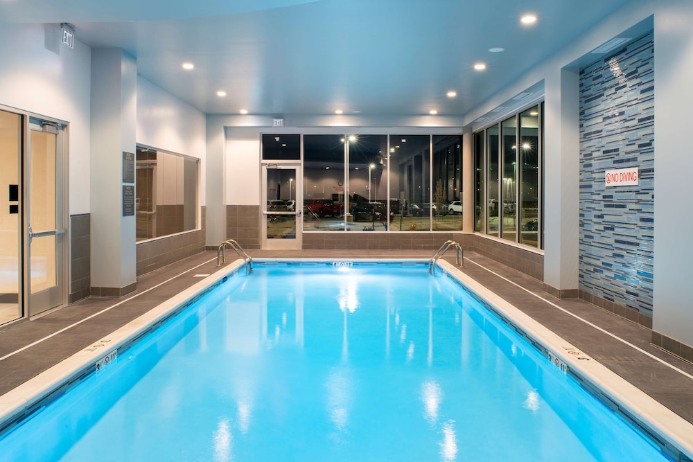 Hyatt Place East Moline/Quad Cities 12/54