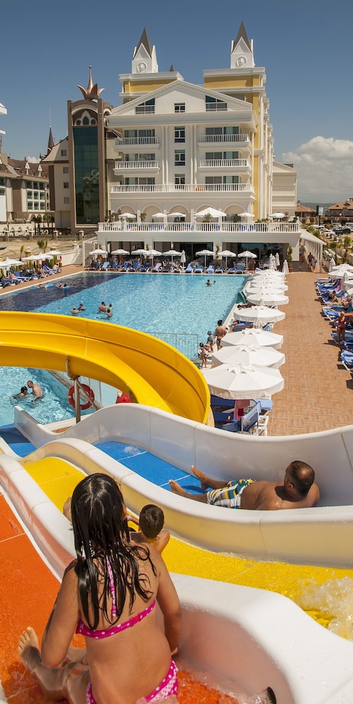 Dream World Resort in SIDE