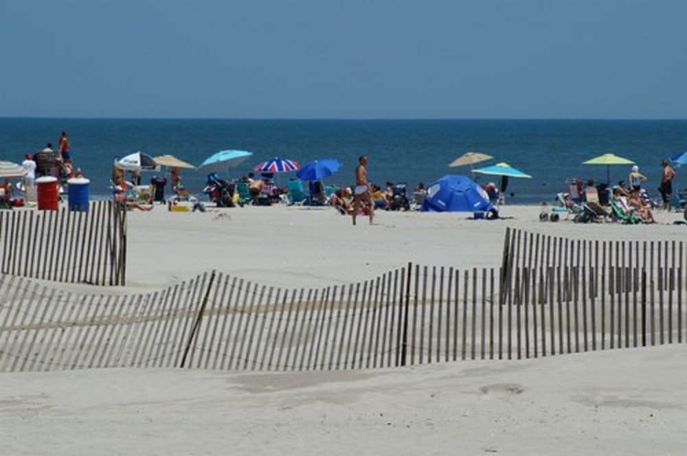 Beau Rivage Beach Resort 46/58