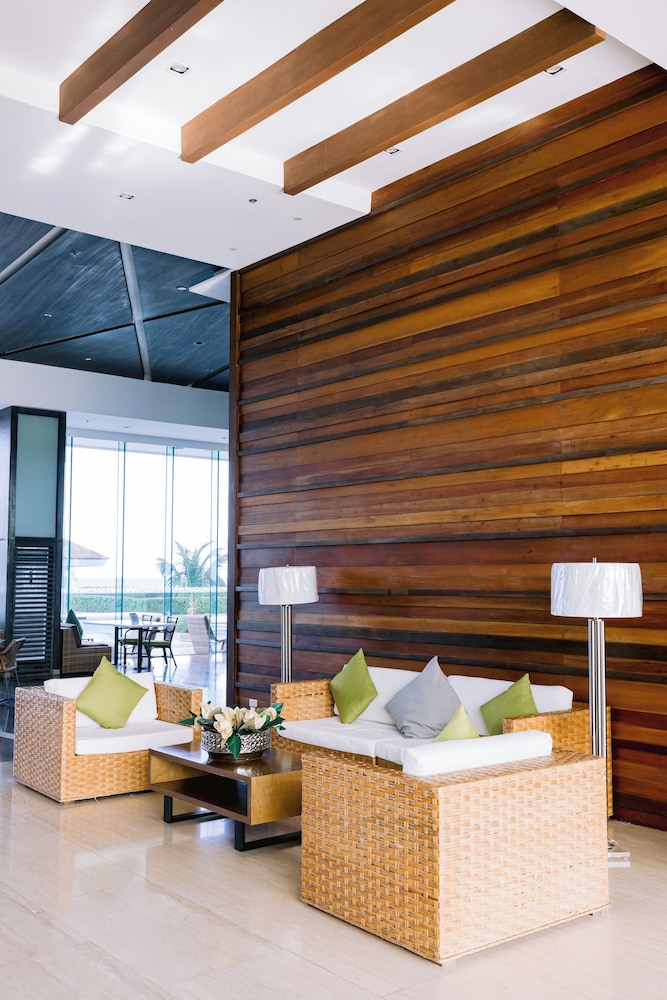 Arterra Hotel and Resort 6/50