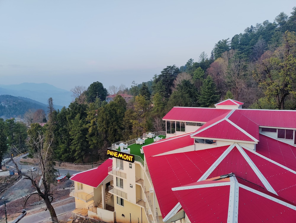 Pinemont Hotel Murree 38/57