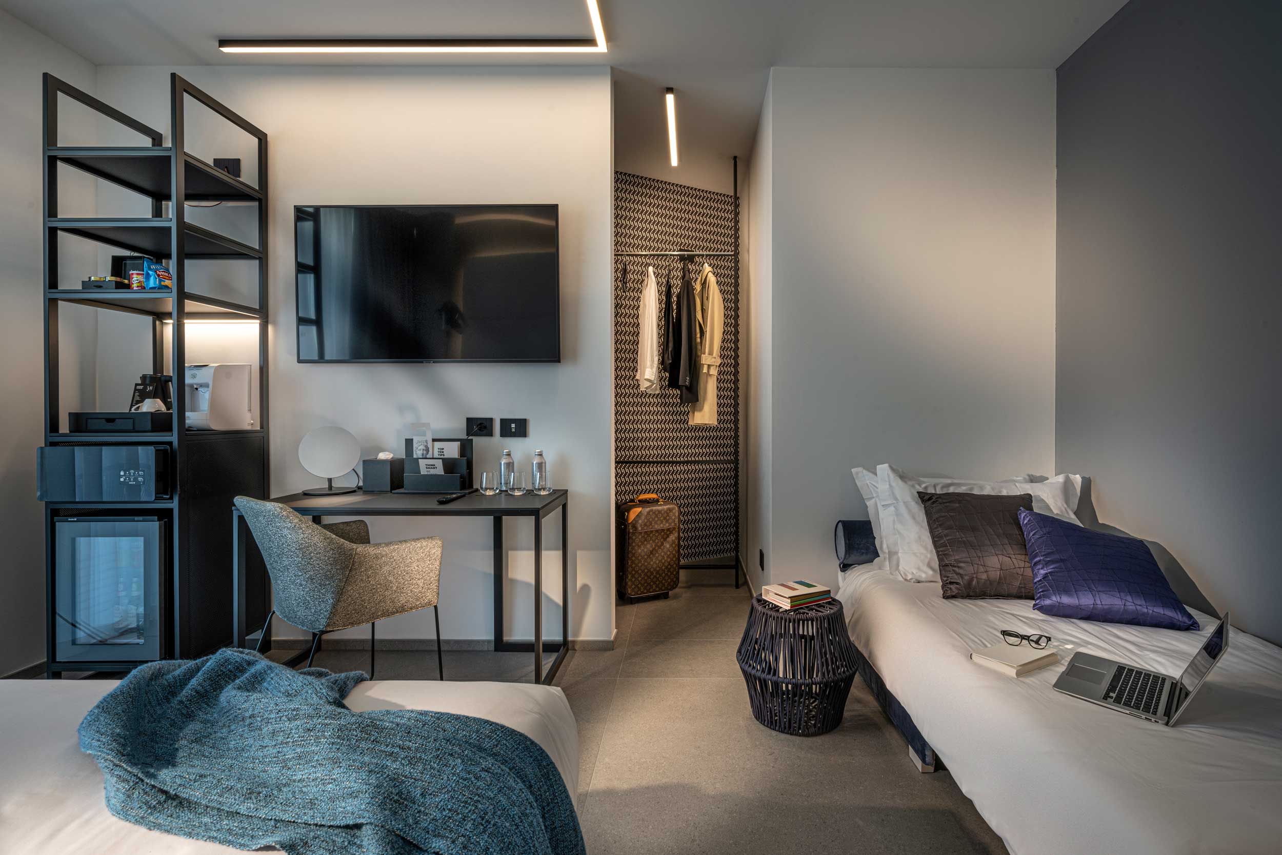 J44 Lifestyle Hotel 5/36