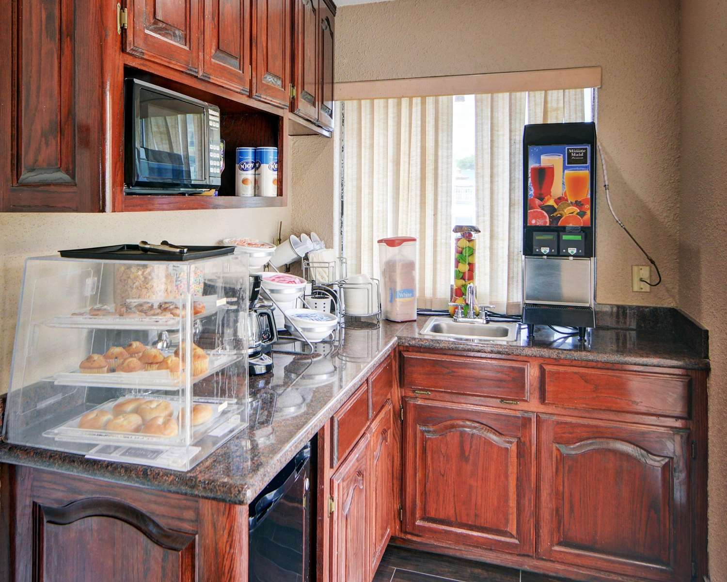 Rodeway Inn Gainesville I-35 4/19