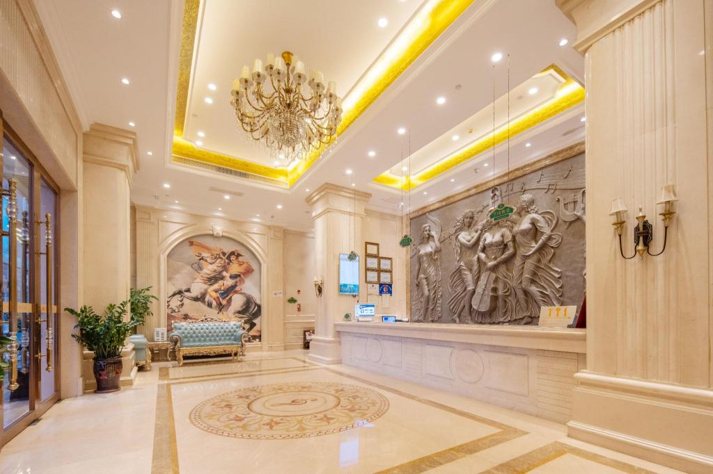 Vienna Hotel (Shenzhen Shanglilang Metro Station) 14/60