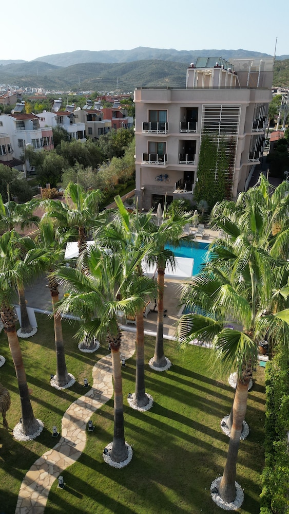 Esida Hotel 8/49