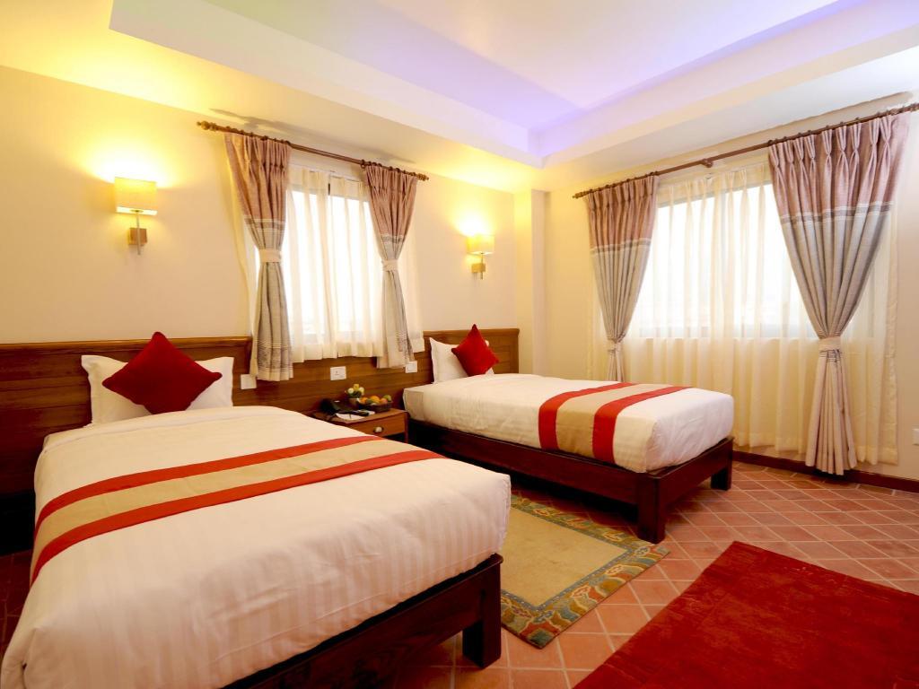 Deluxe, Twin Beds