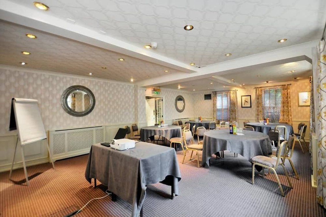 Ardington Hotel 16/23