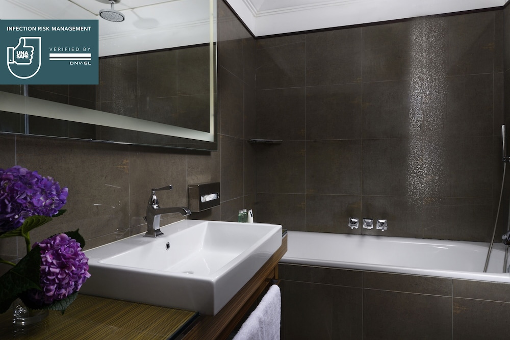 UNAHOTELS Deco Roma 35/79