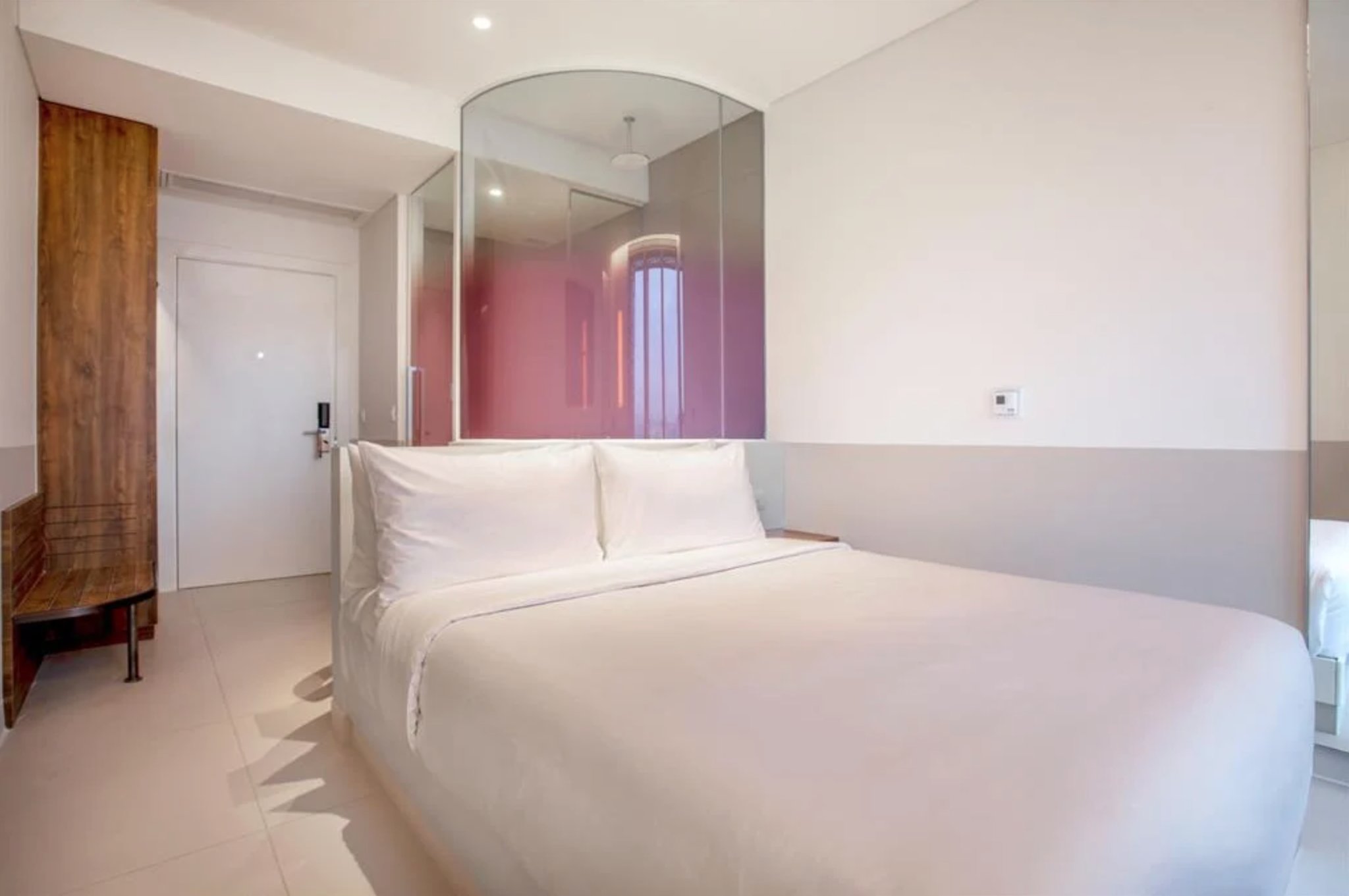 Wink Hotel Saigon Centre 16/45