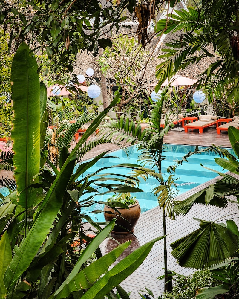 Villa Maly Boutique Hotel 68/74