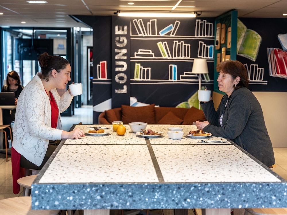 Ibis Budget Rennes Cesson 47/63