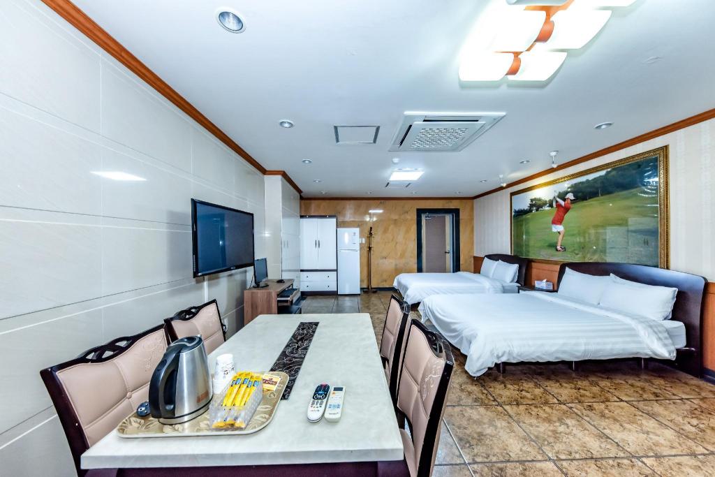 Tamragio Hotel 19/100
