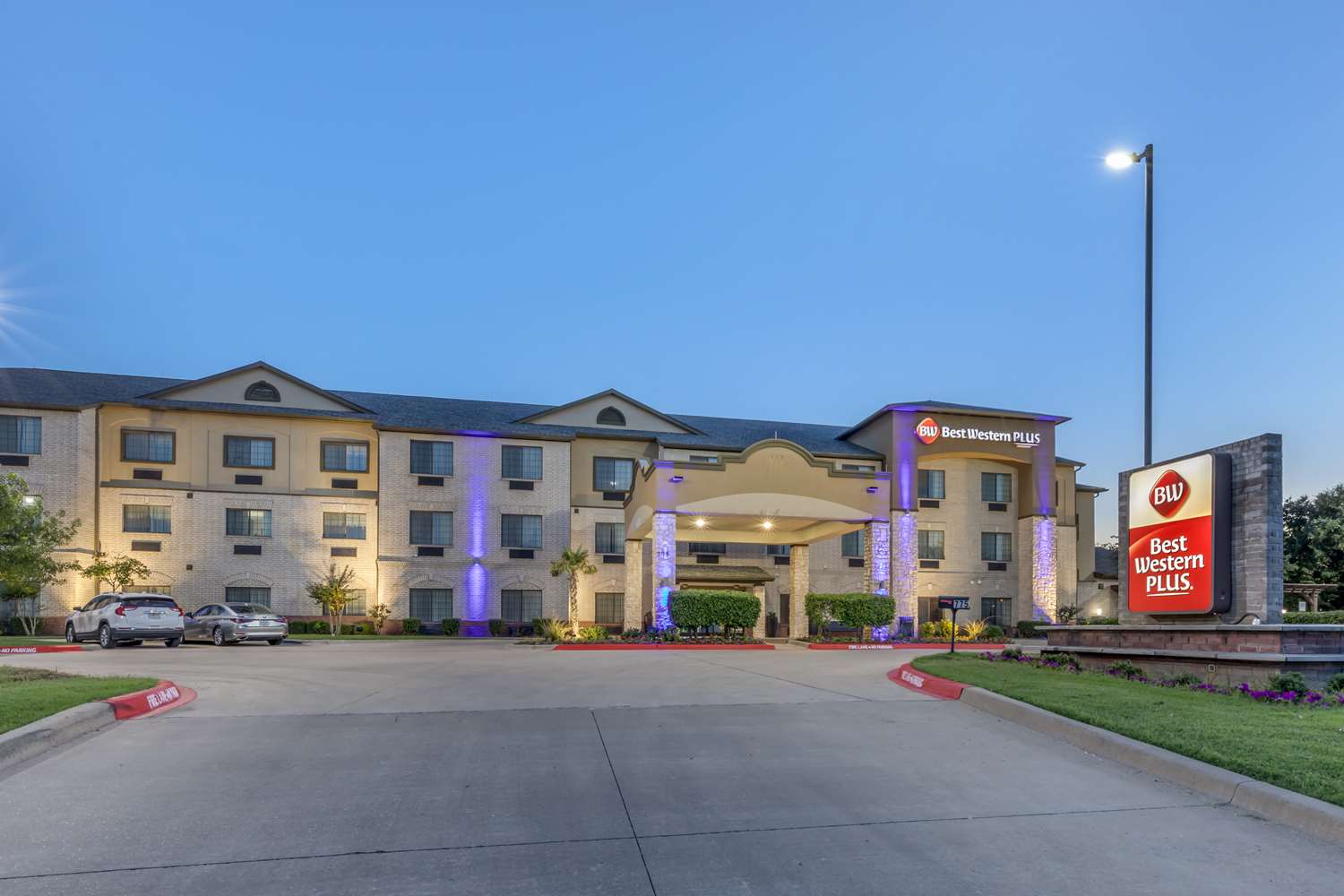 Best Western Plus Mansfield Inn & Suites 34/34