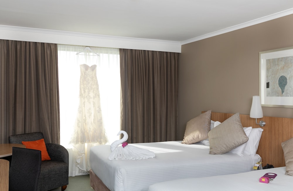 Mercure Sydney Parramatta 11/50