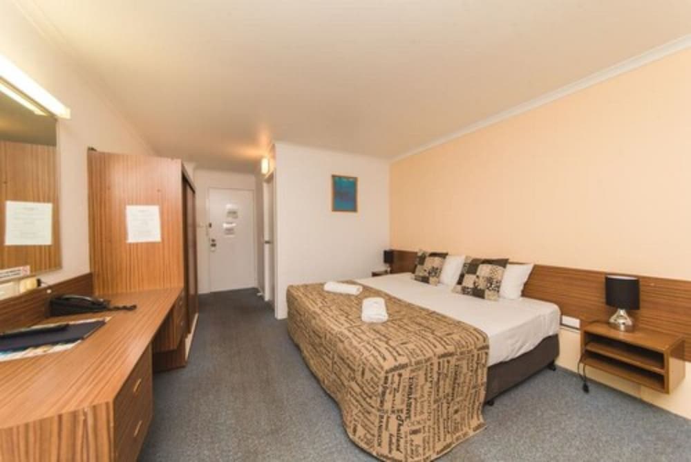Hampton Villa Motel (ex.Comfort Inn Rockhampton) 14/71