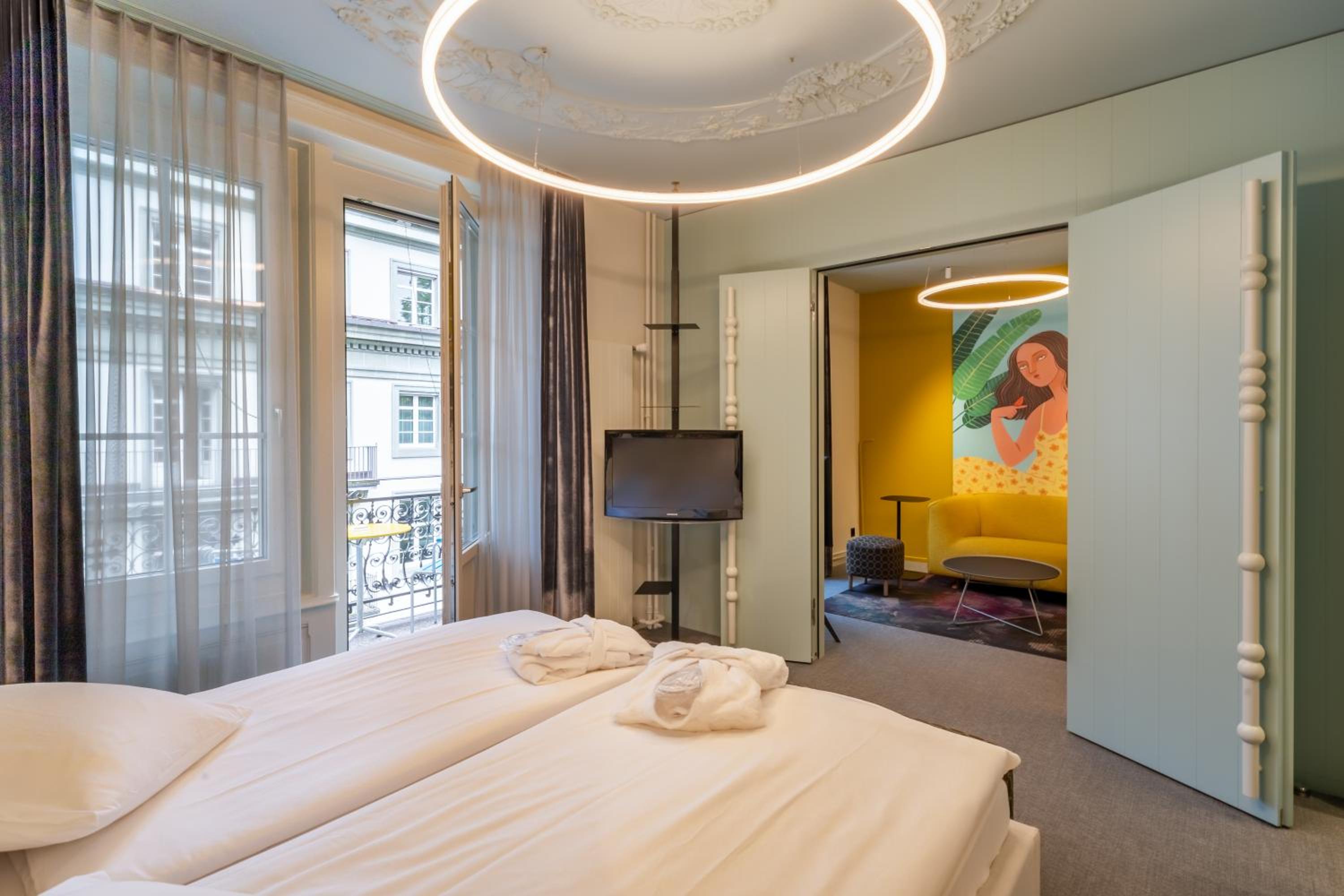 Boutique, Suite, Balcony