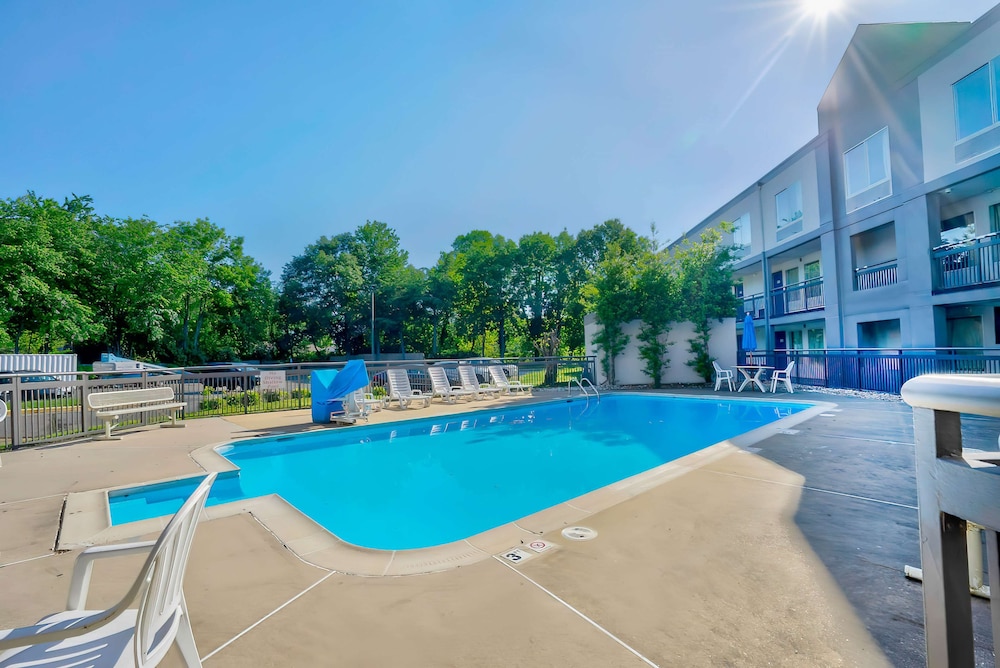 Motel6 Virginia Beach, VA 26/42