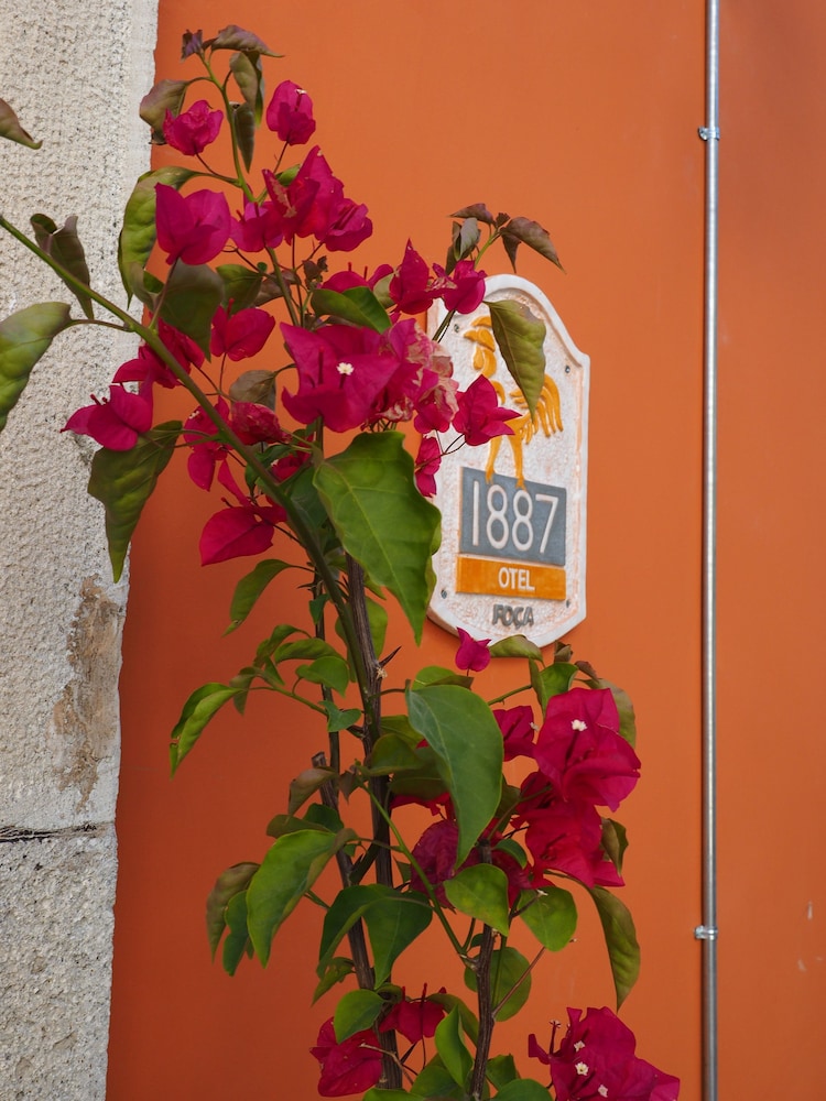 HOTEL GRAND AMPHORA 52/57