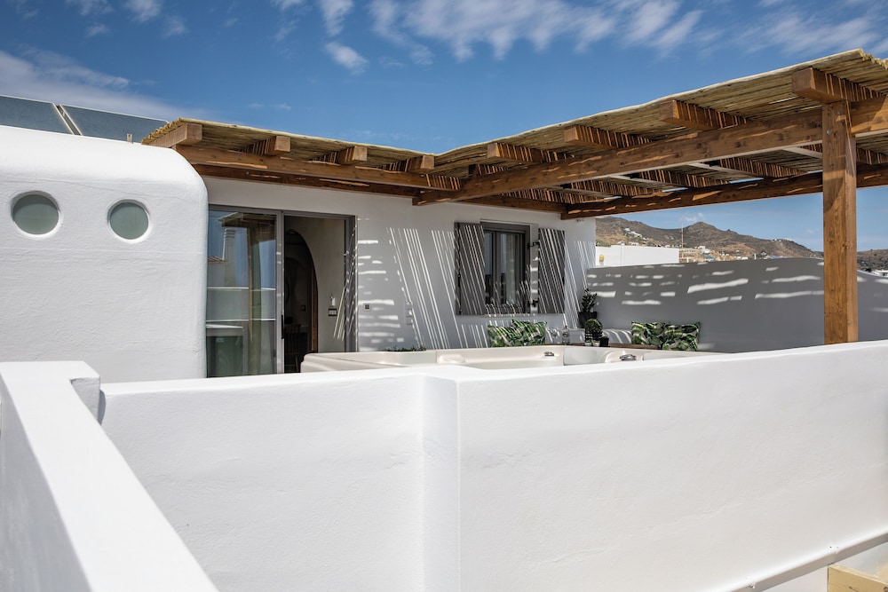 Korali Boutique Hotel 3/50