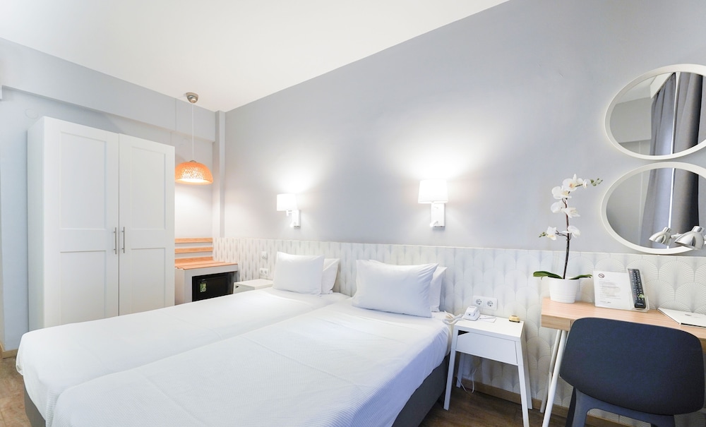 Hotel Abc 27/68