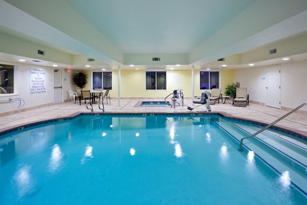 Holiday Inn Express Stockton Southeast 9/61