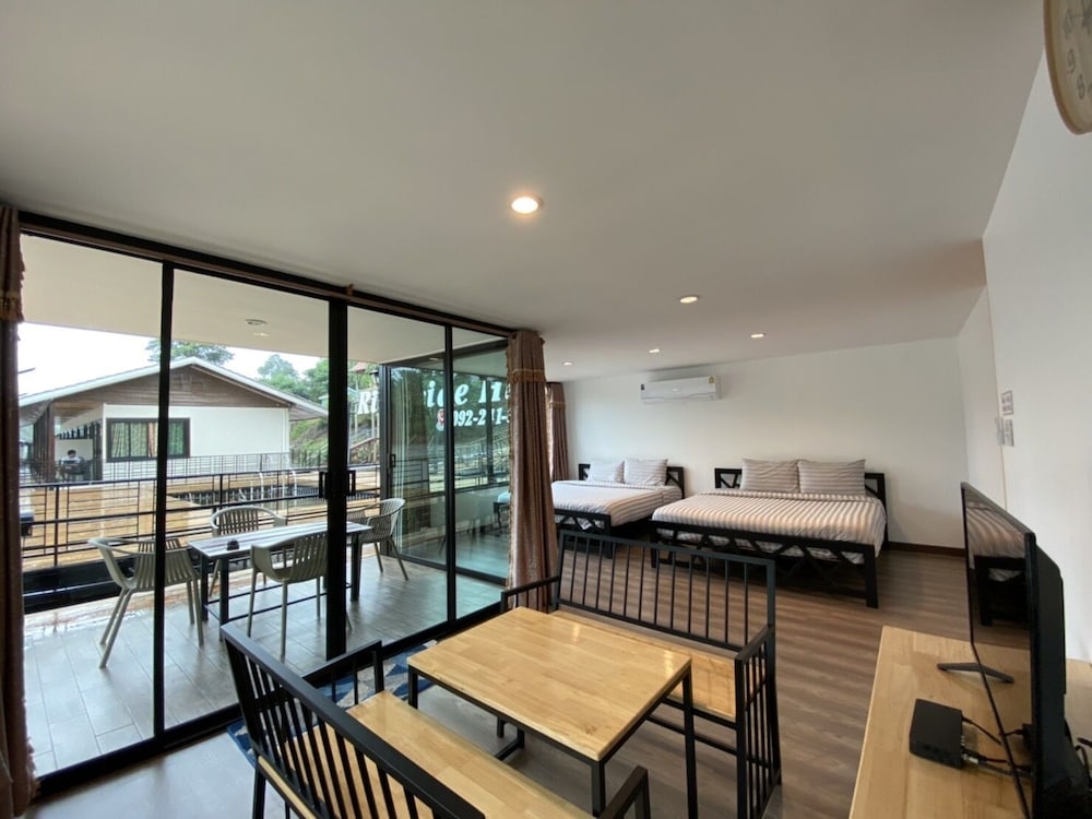 Goodview Resort & Camping 34/50