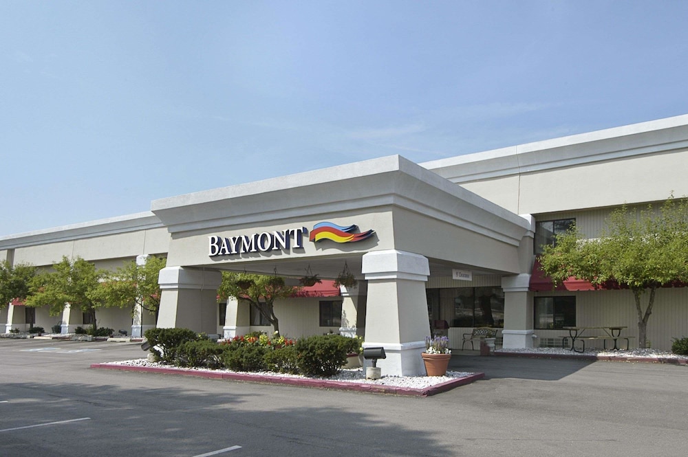 Baymont By Wyndham Jackson 1/26