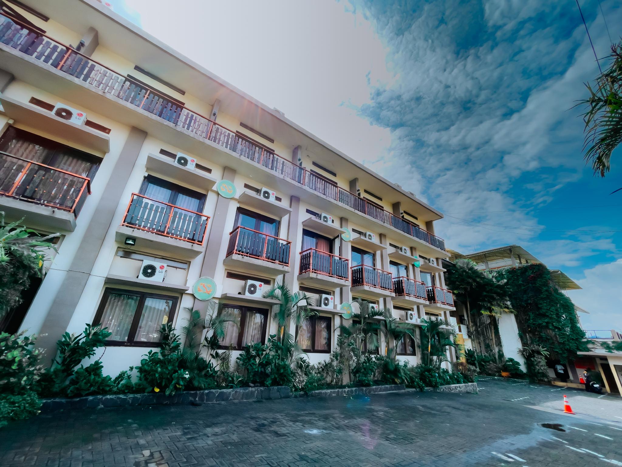 Spencer Green Hotel 2/40