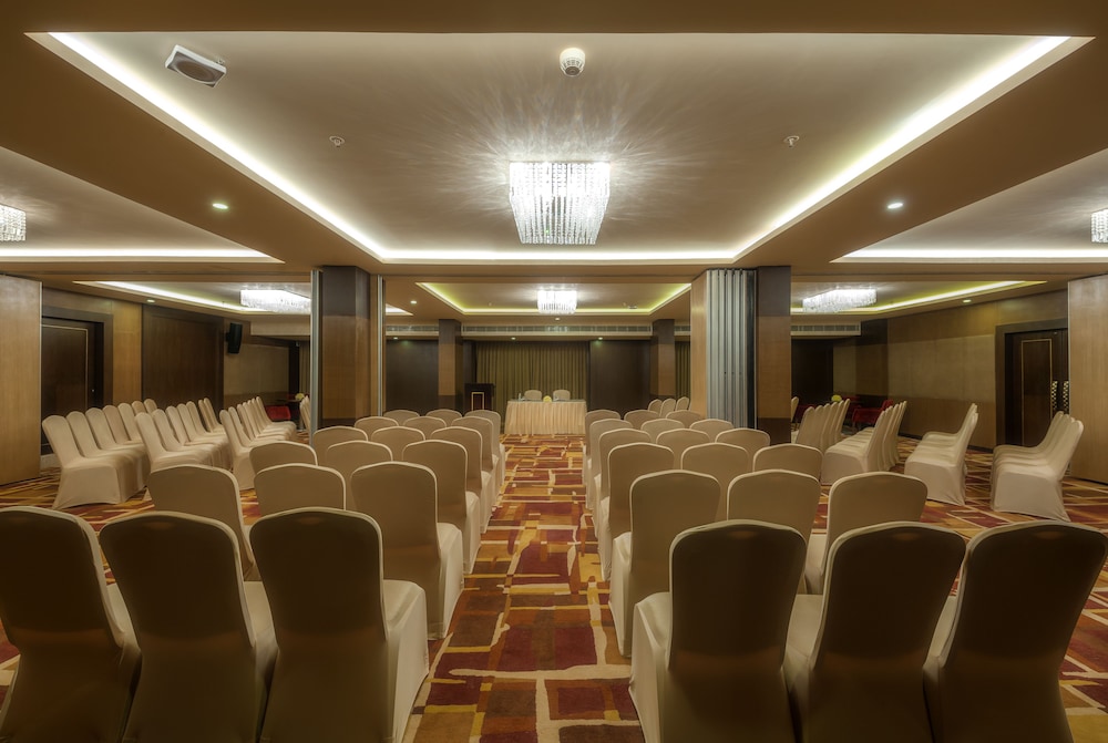 Days Hotel by Wyndham Chennai OMR 38/47