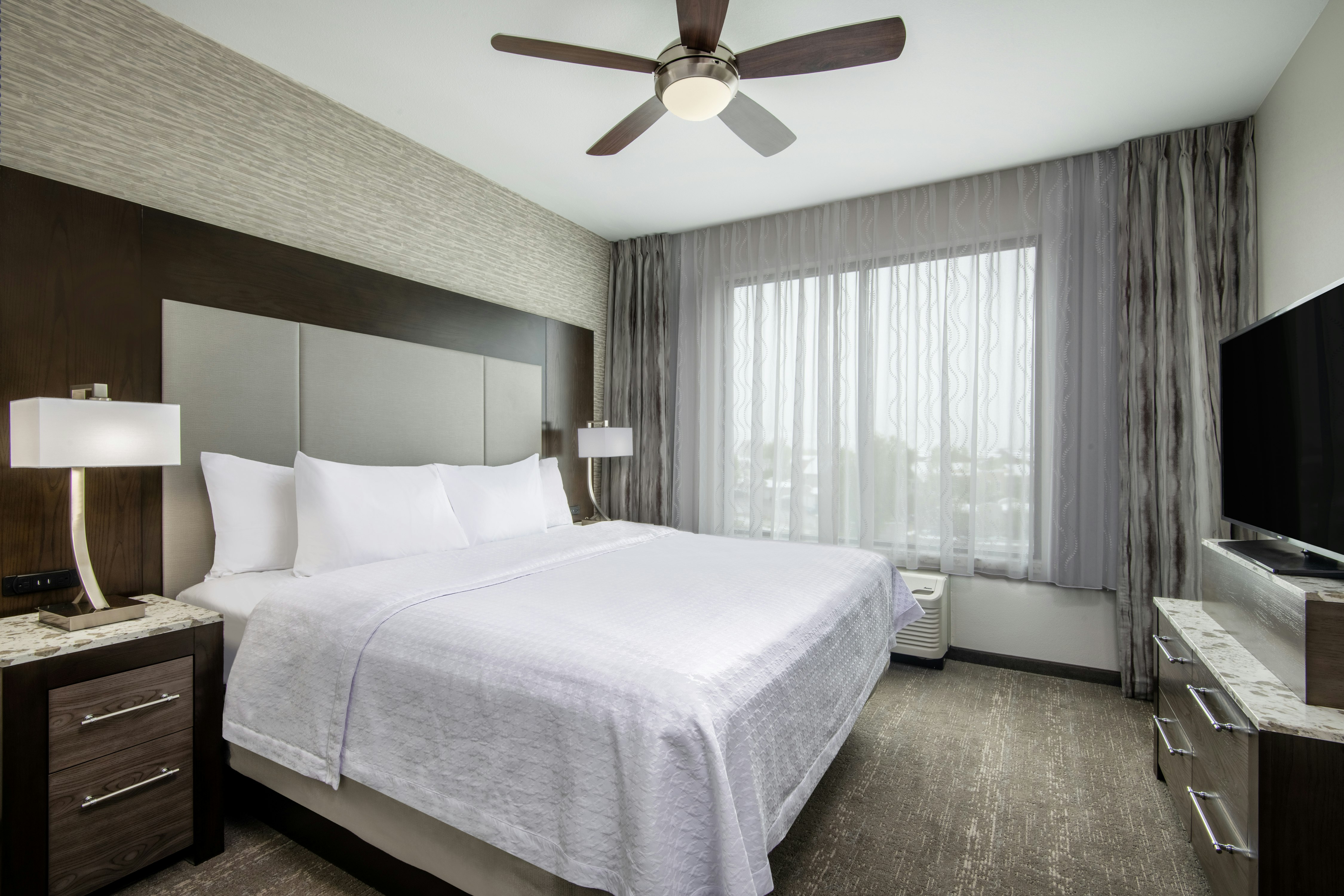 جناح بسرير كينج بغرفة نوم واحدة