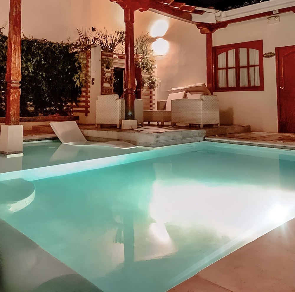 Hotel La Perla 24/50